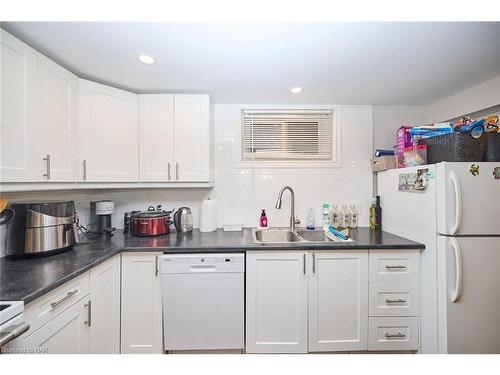 46 Diffin Drive, Welland, ON - Indoor Photo Showing Kitchen With Double Sink