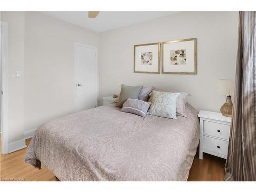 26 Millward Avenue, St. Catharines, ON - Indoor Photo Showing Bedroom