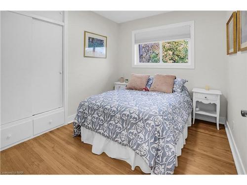 26 Millward Avenue, St. Catharines, ON - Indoor Photo Showing Bedroom