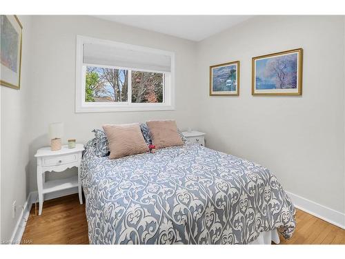 26 Millward Avenue, St. Catharines, ON - Indoor Photo Showing Bedroom