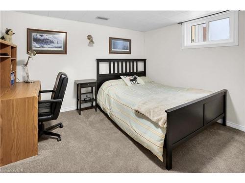 26 Millward Avenue, St. Catharines, ON - Indoor Photo Showing Bedroom