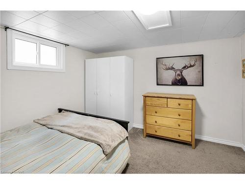 26 Millward Avenue, St. Catharines, ON - Indoor Photo Showing Bedroom