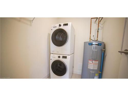 123 Lincoln Street, Welland, ON - Indoor Photo Showing Laundry Room