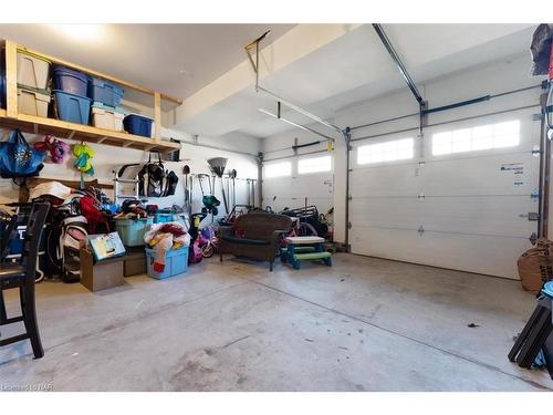 23 Willowbrook Drive, Welland, ON - Indoor Photo Showing Garage