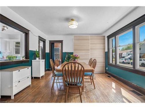 42 Bertie Street, Fort Erie, ON - Indoor Photo Showing Dining Room