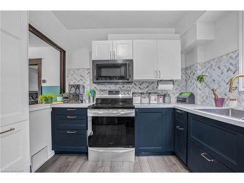 42 Bertie Street, Fort Erie, ON - Indoor Photo Showing Kitchen