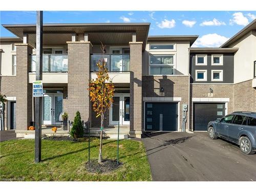 93 Renfrew Trail, Welland, ON - Outdoor With Balcony With Facade