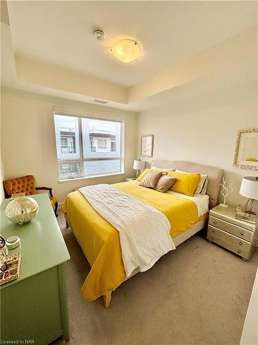 612-243 Northfield Drive, Waterloo, ON - Indoor Photo Showing Bedroom