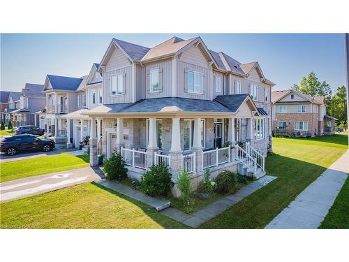 7846 Hackberry Trail, Niagara Falls, ON - Outdoor With Deck Patio Veranda With Facade