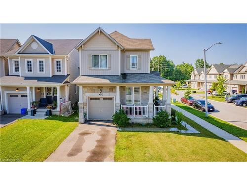 7846 Hackberry Trail, Niagara Falls, ON - Outdoor With Deck Patio Veranda With Facade