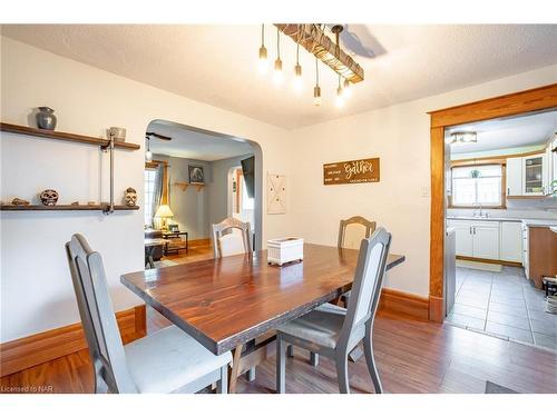 17 Port Robinson Road, Pelham, ON - Indoor Photo Showing Dining Room