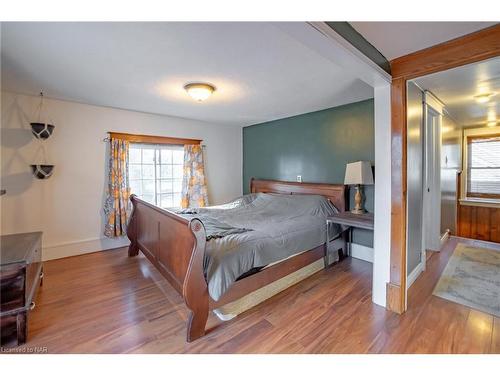 17 Port Robinson Road, Pelham, ON - Indoor Photo Showing Bedroom