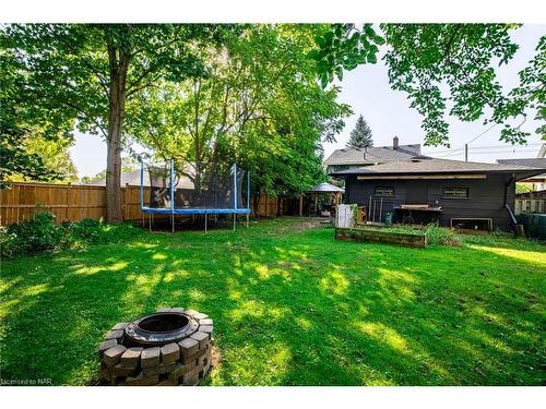 17 Port Robinson Road, Pelham, ON - Outdoor With Backyard