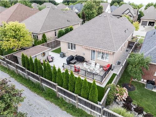 27 Hickory Avenue, Niagara-On-The-Lake, ON - Outdoor