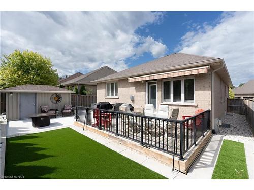 27 Hickory Avenue, Niagara-On-The-Lake, ON - Outdoor With Deck Patio Veranda With Exterior