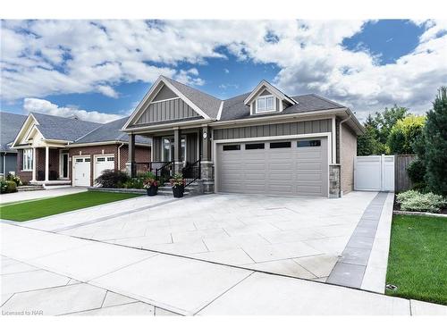 27 Hickory Avenue, Niagara-On-The-Lake, ON - Outdoor With Facade