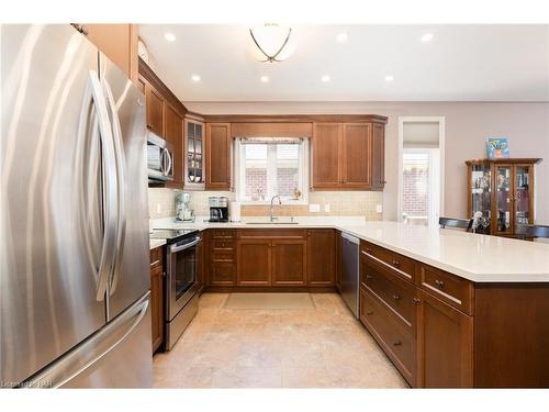 27 Hickory Avenue, Niagara-On-The-Lake, ON - Indoor Photo Showing Kitchen With Stainless Steel Kitchen