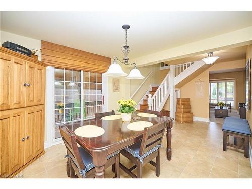 13 Graham Avenue Avenue, St. Catharines, ON - Indoor Photo Showing Dining Room