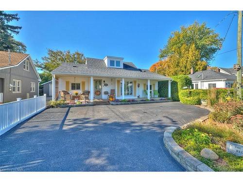 13 Graham Avenue Avenue, St. Catharines, ON - Outdoor With Deck Patio Veranda