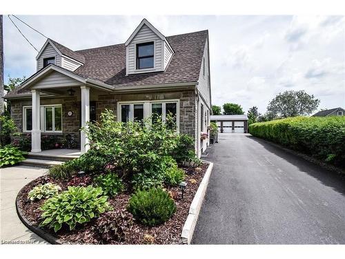 271 West Street, Smithville, ON - Outdoor With Facade