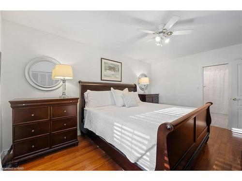 13 Rusholme Crescent, St. Catharines, ON - Indoor Photo Showing Bedroom