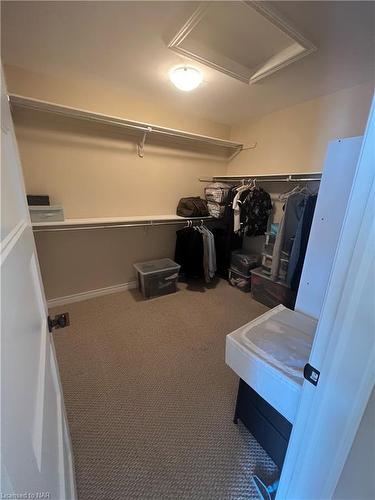 6505 Armelina Crescent, Niagara Falls, ON - Indoor With Storage