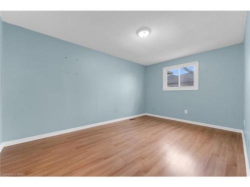 67 Summers Drive, Thorold, ON - Indoor Photo Showing Other Room