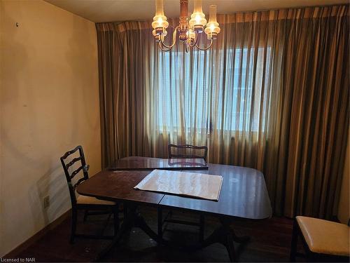 120 Page Street, St. Catharines, ON - Indoor Photo Showing Dining Room