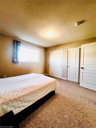 37-6118 Kelsey Crescent, Niagara Falls, ON - Indoor Photo Showing Bedroom