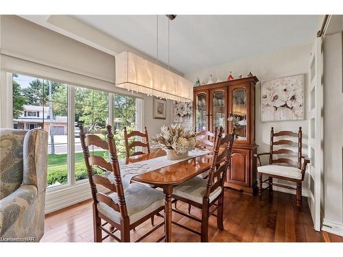 55 Sherwood Forest Trail, Welland, ON - Indoor Photo Showing Dining Room