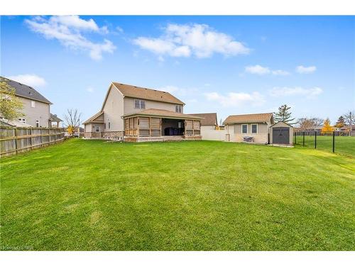 15 Auburn Court, Welland, ON - Outdoor With Backyard