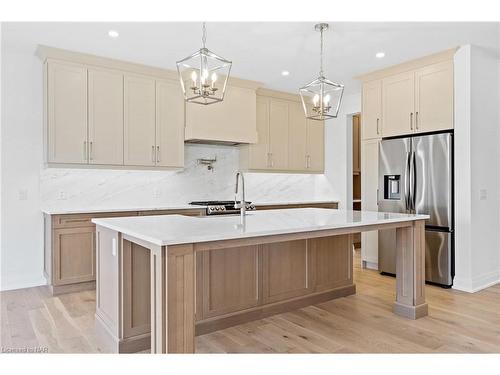 4217 Manson Lane, Lincoln, ON - Indoor Photo Showing Kitchen