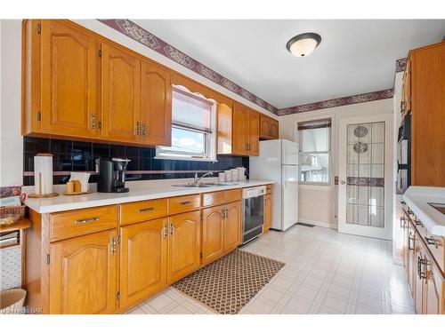 381 Niagara Street, St. Catharines, ON - Indoor Photo Showing Dining Room