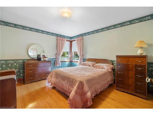 381 Niagara Street, St. Catharines, ON - Indoor Photo Showing Bathroom