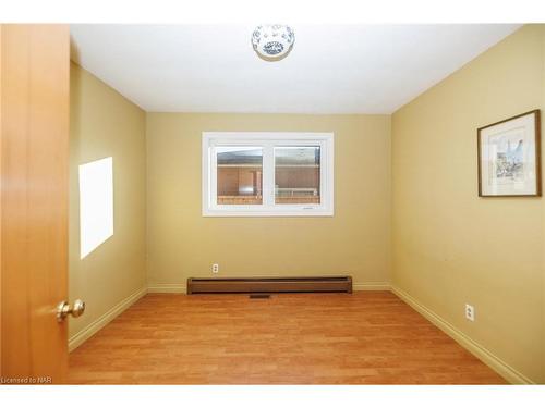 170 Iva Street, Welland, ON - Indoor Photo Showing Other Room