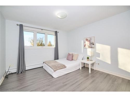 170 Iva Street, Welland, ON - Indoor Photo Showing Bedroom