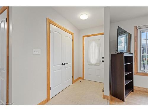 20 Parkhill Road, St. Catharines, ON - Indoor Photo Showing Other Room