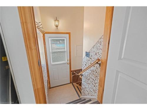 20 Parkhill Road, St. Catharines, ON - Indoor Photo Showing Other Room