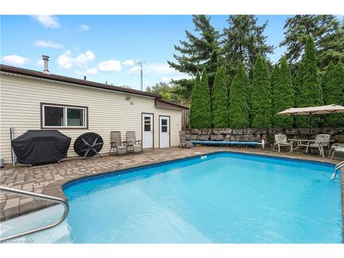 20 Parkhill Road, St. Catharines, ON - Outdoor With In Ground Pool With Deck Patio Veranda With Backyard