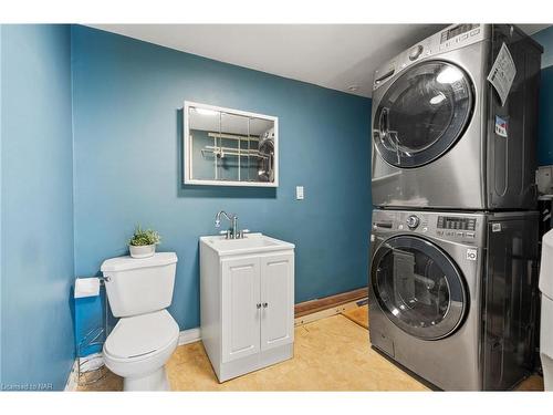 30 Radford Avenue, Fort Erie, ON - Indoor Photo Showing Laundry Room