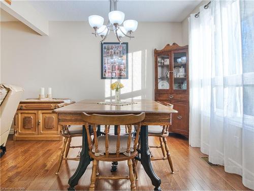 40 Longford Crescent, St. Catharines, ON - Indoor Photo Showing Dining Room