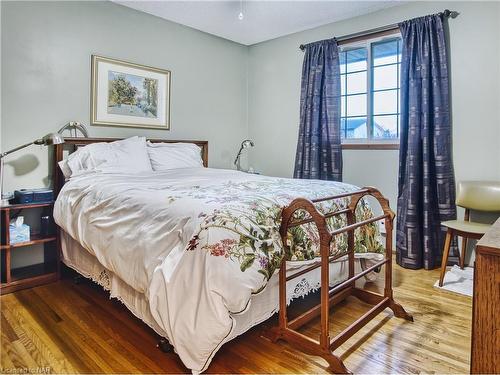 40 Longford Crescent, St. Catharines, ON - Indoor Photo Showing Bedroom