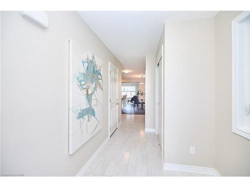 4468 Shuttleworth Drive, Niagara Falls, ON - Indoor Photo Showing Other Room