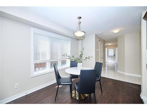 4468 Shuttleworth Drive, Niagara Falls, ON - Indoor Photo Showing Dining Room