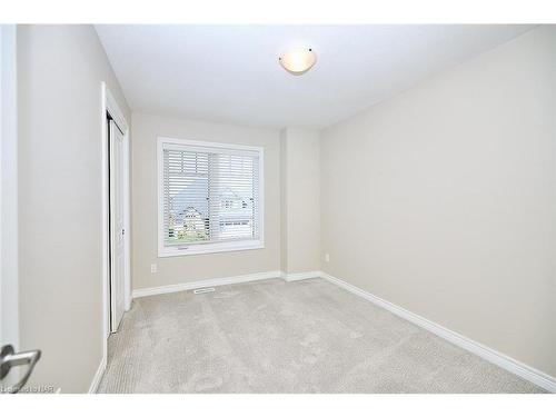 4468 Shuttleworth Drive, Niagara Falls, ON - Indoor Photo Showing Other Room