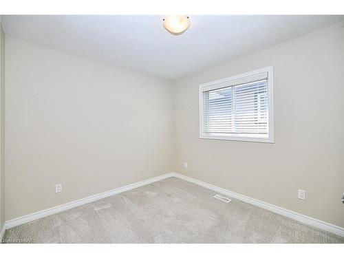 4468 Shuttleworth Drive, Niagara Falls, ON - Indoor Photo Showing Other Room