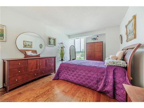 309-162 Martindale Road, St. Catharines, ON - Indoor Photo Showing Bedroom