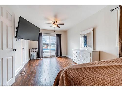 3483 River Trail Crescent, Stevensville, ON - Indoor Photo Showing Bedroom