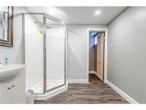 3483 River Trail Crescent, Stevensville, ON - Indoor Photo Showing Bathroom