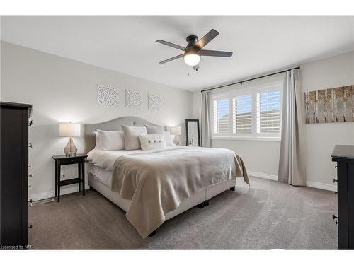 7 Mcfarland Street Street, Thorold, ON - Indoor Photo Showing Bedroom